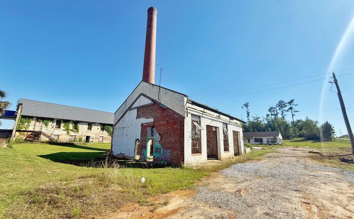 Pictures of Special Purpose property located at 4111 Gov Rick Scott Drive, Marianna, FL 32448 for sales - image #1