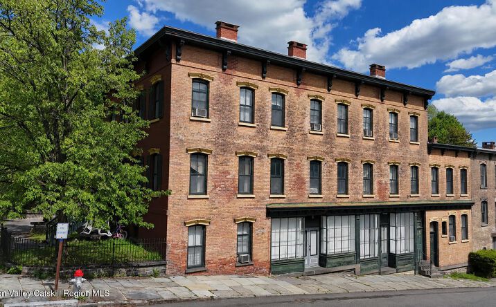 Pictures of Mixed Use property located at 134 Hunter Street, Kingston, NY 12401 for sales - image #1