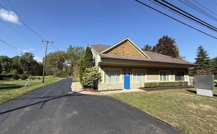 Pictures of Office property located at 3048 Clarkston Road, Lake Orion, MI 48362 for sales - image #1