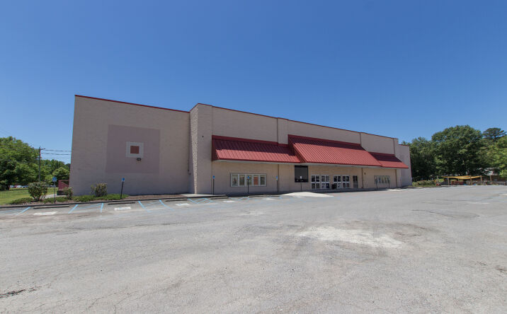 Pictures of Retail, Business for Sale property located at 3519 South Broad Street, Scottsboro, AL 35769 for sales - image #1