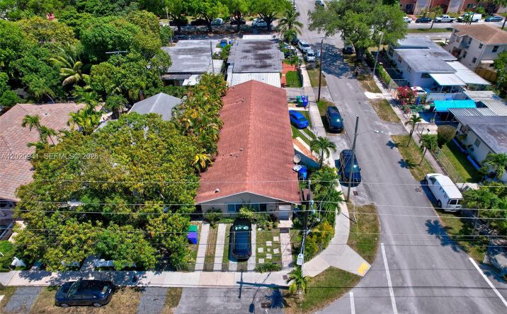 Pictures of Multifamily property located at 3501 SW 12th St, Miami, FL 33135 for sales - image #1