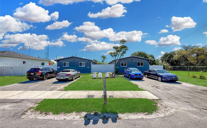 Pictures of Multifamily property located at 2620 NW 18th TER, Oakland Park, FL 33311 for sales - image #1