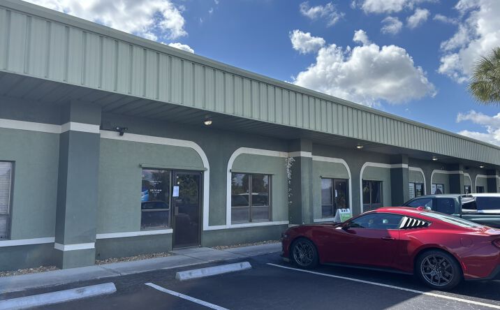 Pictures of Industrial property located at 11000 METRO PKWY, FORT MYERS, FL 33966-1245 for sales - image #1