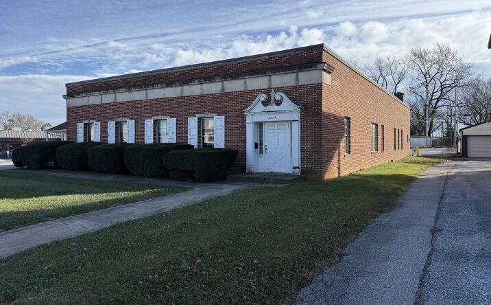Pictures of Retail, Business for Sale property located at 116 Pine Street, Harrisburg, PA 18102 for sales - image #1