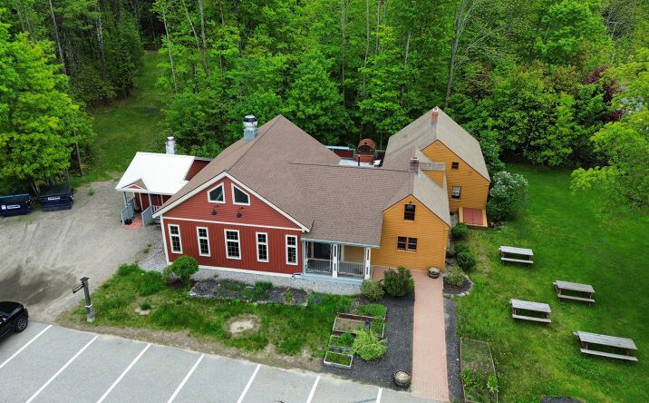 Pictures of Retail property located at 1420 Long Plains Road, Buxton, ME 04093 for sales - image #1