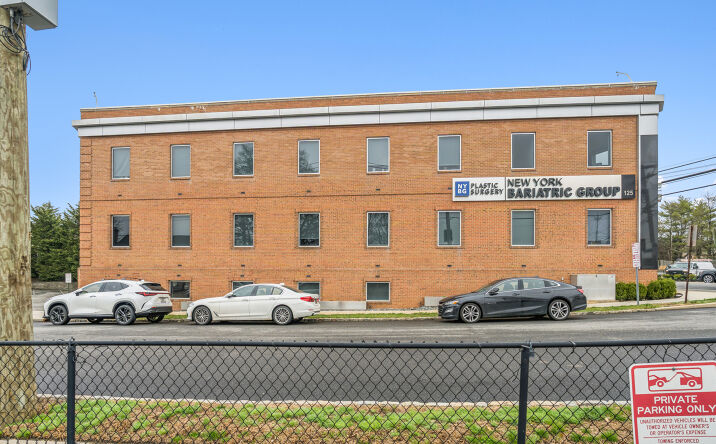 Pictures of Office property located at 125 MINEOLA AVE, ROSLYN HEIGHTS, NY 11577-2023 for sales - image #1