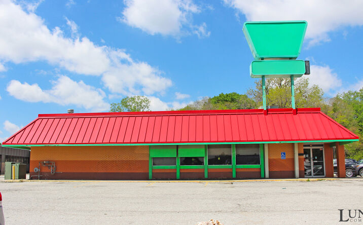 Pictures of Retail property located at 7255 Cedar Street, Omaha, NE 68124 for sales - image #1