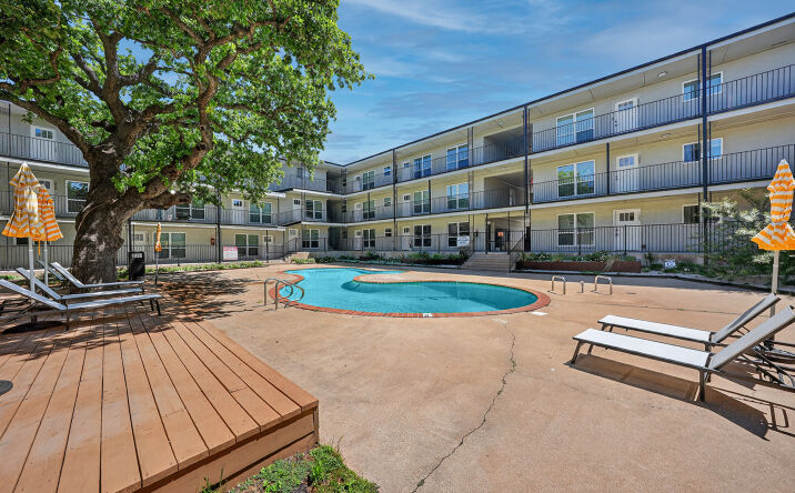 Pictures of Multifamily property located at 4210 Red River Street, Austin, TX 78751 for sales - image #1