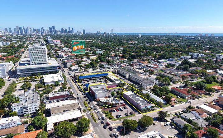 Pictures of Retail property located at 2742 SW 8th Street, Miami, FL 33135, 833 SW 29th Avenue, Miami, FL 33135 for sales - image #1