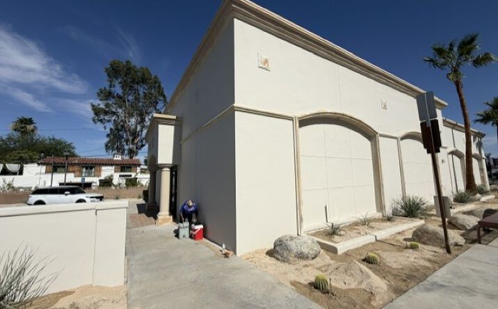Pictures of Retail property located at 590 S INDIAN CYN DR, PALM SPRINGS, CA 92264-7402 for sales - image #1