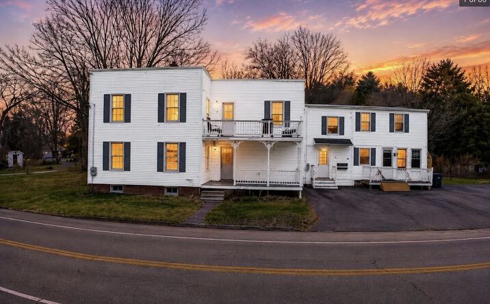 Pictures of Retail, Multifamily property located at 15 South Freeport Road, Freeport, ME 04032 for sales - image #1