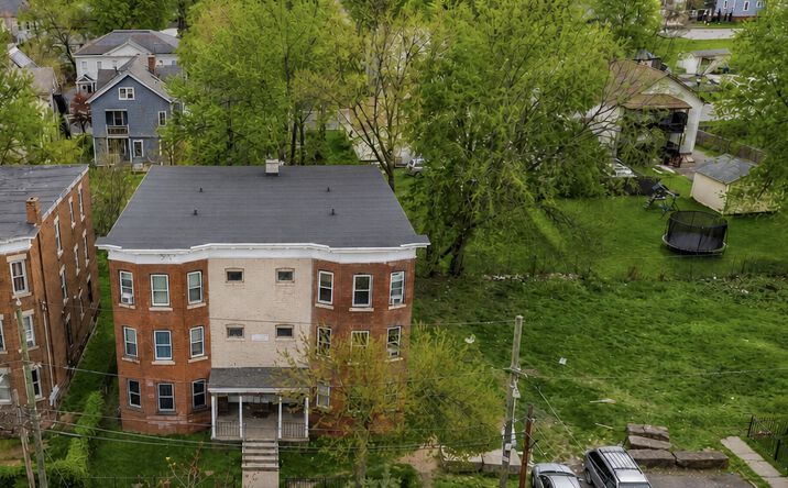 Pictures of Retail, Multifamily property located at 32-34 Bedford Street, Hartford, CT 06120 for sales - image #1