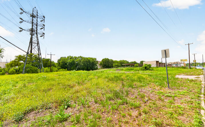 Pictures of Land property located at 8100 Melbury Forest, San Antonio, TX 78239 for sales - image #1