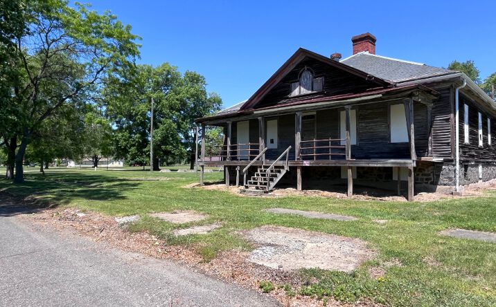 Pictures of Multifamily, Office, Mixed Use property located at 1653 Maple Boulevard, Delaware City, DE 19706 for sales - image #1