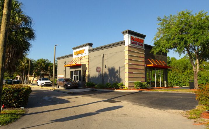 Pictures of Retail property located at 14071 North Cleveland Avenue, North Fort Myers, FL 33903 for sales - image #1