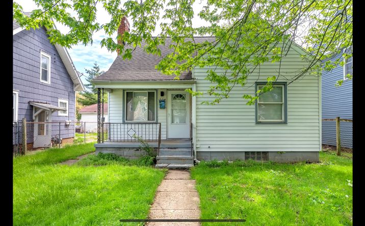 Pictures of Multifamily property located at 1654 O Brien Street, South Bend, IN 46628 for sales - image #1
