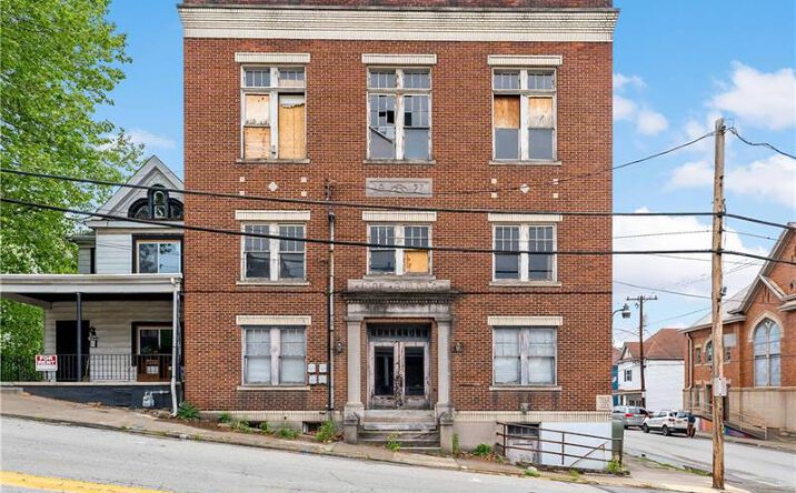 Pictures of Multifamily, Mixed Use property located at 400 5th St, Charleroi, PA 15022 for sales - image #1