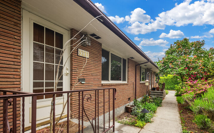 Pictures of Multifamily property located at 3207 Northwest 64th Street, Seattle, WA 98107 for sales - image #1