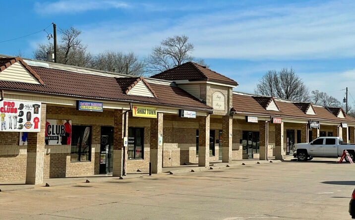 Pictures of Retail property located at 2614-2628 E. 21st St. N., Wichita, KS 67214 for sales - image #1