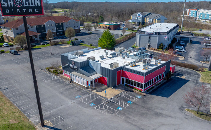 Pictures of Retail property located at 200 Commerce Drive, Elizabethtown, KY 42701 for sales - image #1