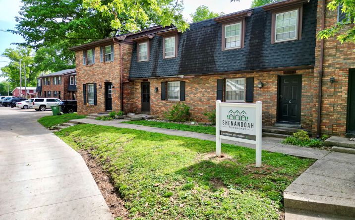 Pictures of Multifamily property located at 242 Shenandoah Place, Henderson, KY 42420 for sales - image #1