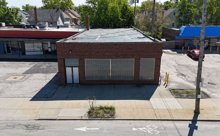 Pictures of Retail, Office, Industrial property located at 15212 LAKE SHORE BLVD, CLEVELAND, OH 44110-1231 for sales - image #1