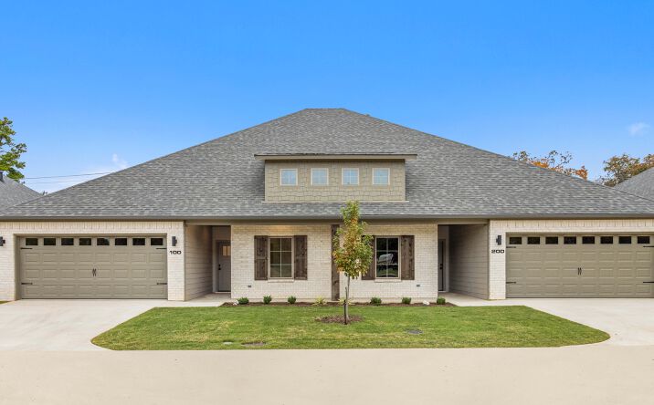 Pictures of Multifamily property located at 6858 LAZY VALE CT, TYLER, TX 75703 for sales - image #1