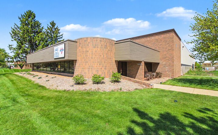 Pictures of Industrial property located at 1900 Northfield Drive, Rochester Hills, MI 48309 for sales - image #1