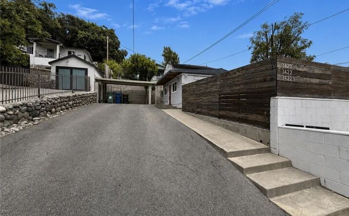 Pictures of Multifamily property located at 3422 Holyoke, Los Angeles, CA 90065 for sales - image #1