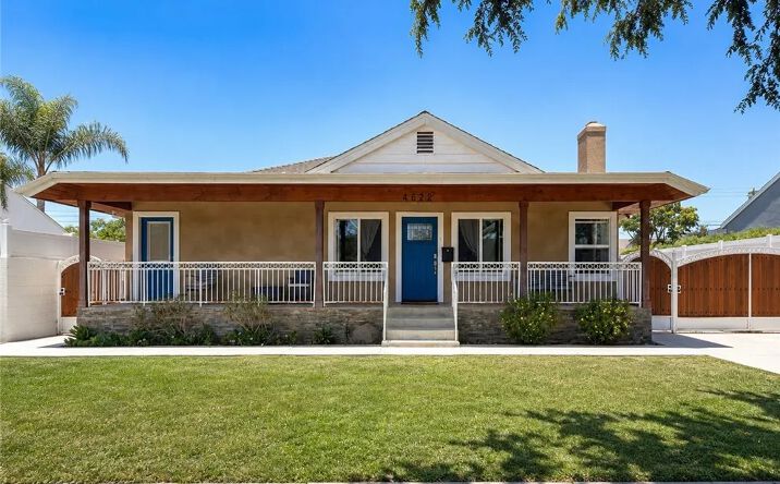 Pictures of Multifamily property located at 4622 E Cervato, Long Beach, CA 90815 for sales - image #1