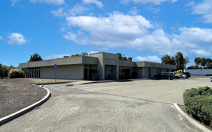 Pictures of Industrial property located at 1675 Sabre Street, Hayward, CA 94545-1013 for sales - image #1