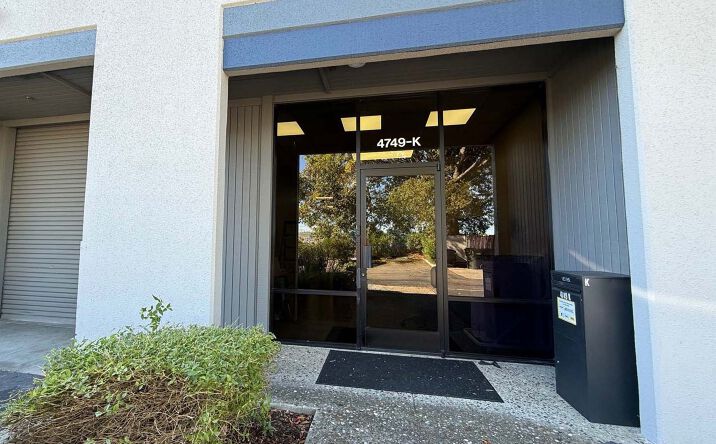Pictures of Industrial property located at 4749 Bennett Dr, Livermore, CA 94551 for sales - image #1