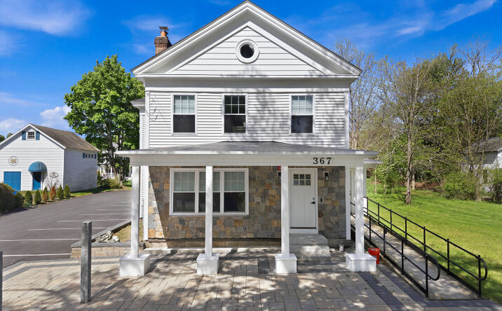 Pictures of Office property located at 367 Main Street, Oxford, MA 01540 for sales - image #1
