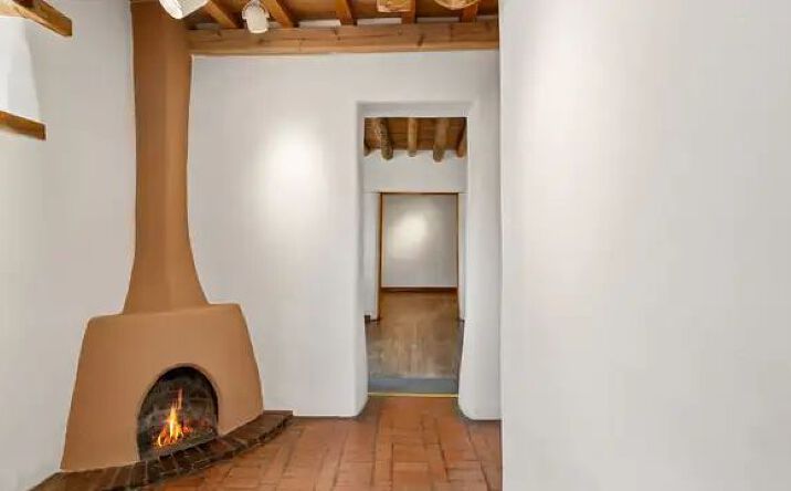 Pictures of Retail property located at 634 Canyon Rd, Santa Fe, NM 87501 for sales - image #1