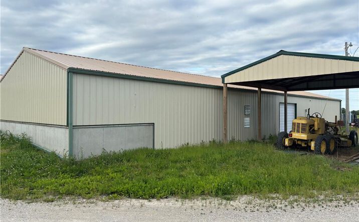 Pictures of Retail, Industrial, Mixed Use property located at 28503 E 286th Terrace, Garden City, MO 64747 for sales - image #1