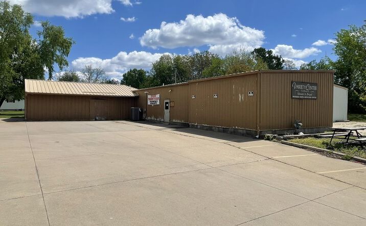 Pictures of Industrial, Business for Sale, Office property located at 1804 Douglas Avenue, Burlington, IA 52601 for sales - image #1