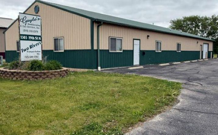 Pictures of Office, Business for Sale property located at 1303 19th Street N, Humboldt, IA 50548 for sales - image #1