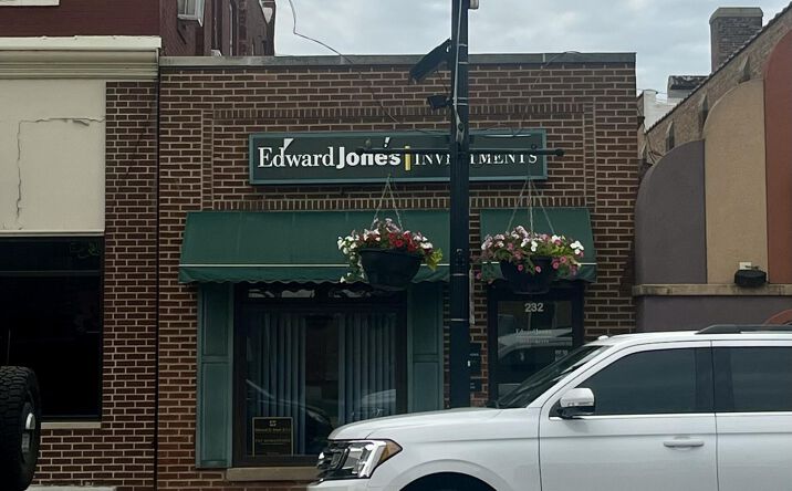 Pictures of Office property located at 232 Main Street, Hobart, IN 46342 for sales - image #1