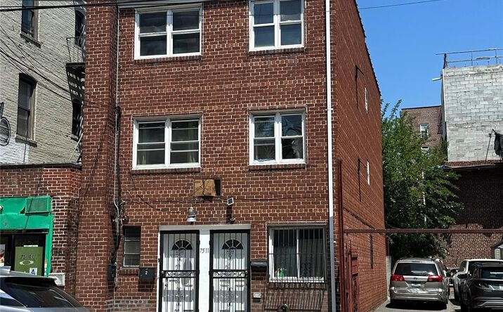 Pictures of Mixed Use property located at 7511 Woodside Avenue, New York, NY 11373 for sales - image #1