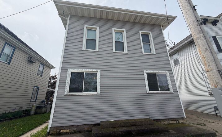 110 S Main Street, La Motte