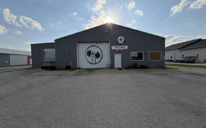212 S COLLINS Avenue, Macomb