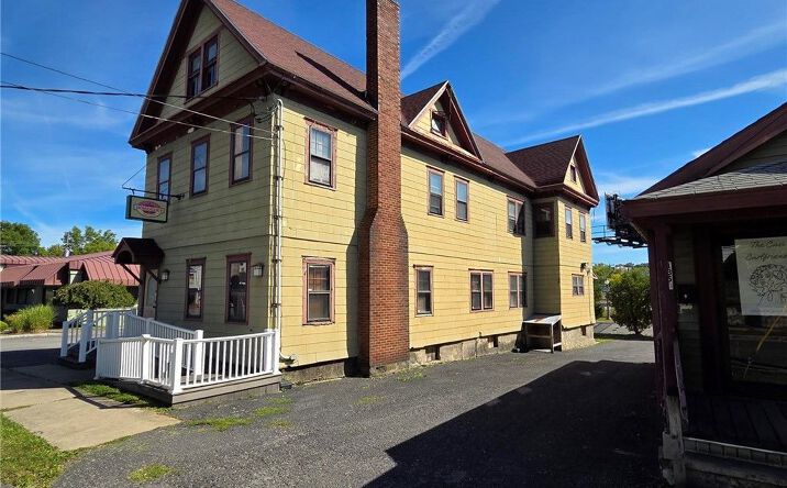 Pictures of Retail property located at 1354-56 Burnet Ave, Syracuse, NY 13206 for sales - image #1