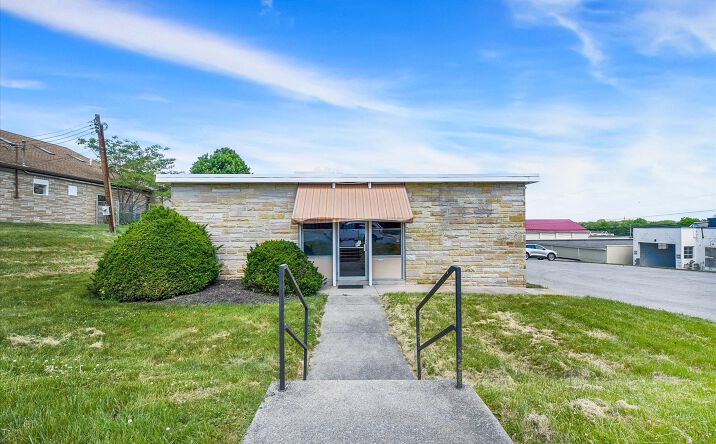Pictures of Office property located at 104 North 7th Street, Lemoyne, PA 17043 for sales - image #1