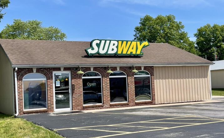 9461 HIGHWAY 100, New Haven