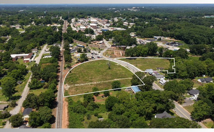 Pictures of Multifamily, Mixed Use, Land property located at 725 E MAIN ST, SENECA, SC 29678, 723 East Main Street, Seneca, SC 29678 for sales - image #1