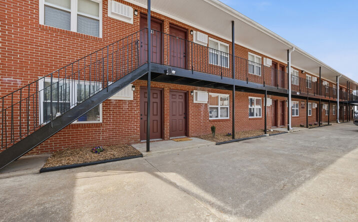 Pictures of Multifamily property located at 717 Guy Avenue, Norfolk, VA 23505 for sales - image #1