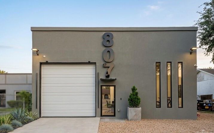 Pictures of Office, Industrial property located at 807 San Antonio Avenue, Mission, TX 78572 for sales - image #1