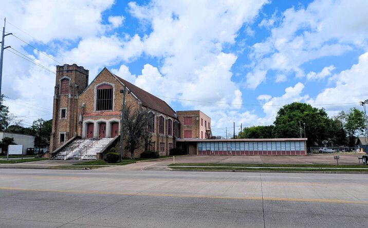 Pictures of Special Purpose, Retail, Office property located at 1180 WASHINGTON BLVD, BEAUMONT, TX 77705-2111 for sales - image #1