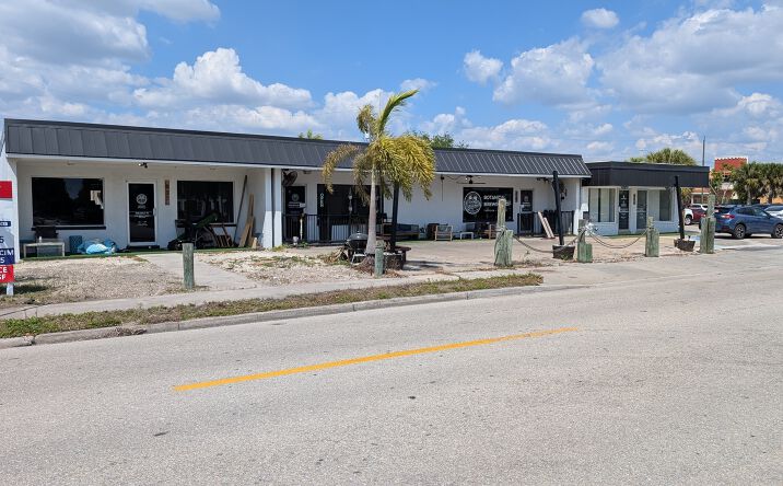 Pictures of Retail, Office, Industrial property located at 837-843 Miramar Street, Cape Coral, FL 33904 for sales - image #1