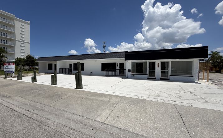 Pictures of Retail, Office, Industrial property located at 837-843 Miramar Street, Cape Coral, FL 33904 for sales - image #1